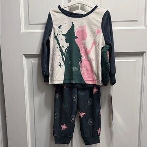 Wicked 2 piece toddler pajama set and grip socks